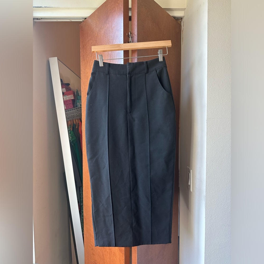 BOA Because of Alice Midi Pencil Skirt - Picture 3 of 5